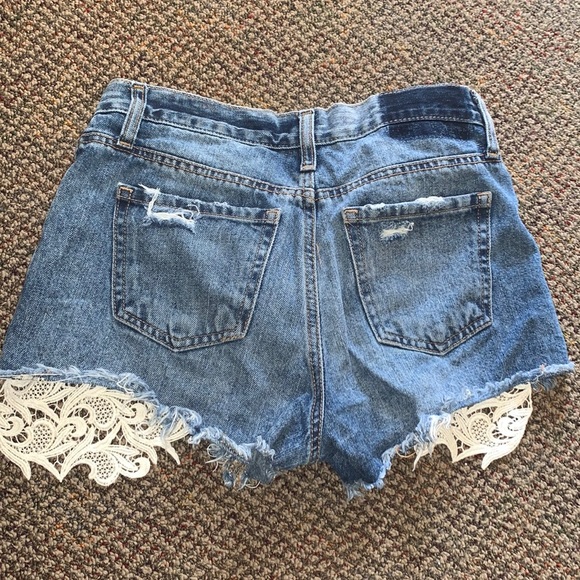 the CUTEST jean shorts! - Picture 2 of 3
